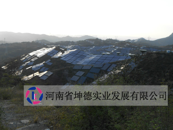 河南光伏組件廠家坤德實(shí)業(yè)供應(yīng)整套10kw光伏組件設(shè)備