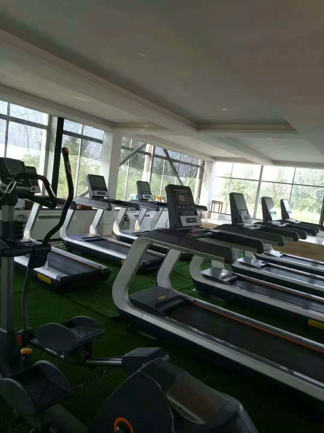 廠家直銷家用商用豪華跑步機(jī) *跑步機(jī)