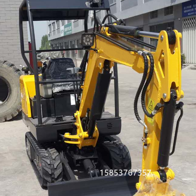 自重1.8噸的履帶式挖掘機(jī)  帶棚式小挖機(jī)