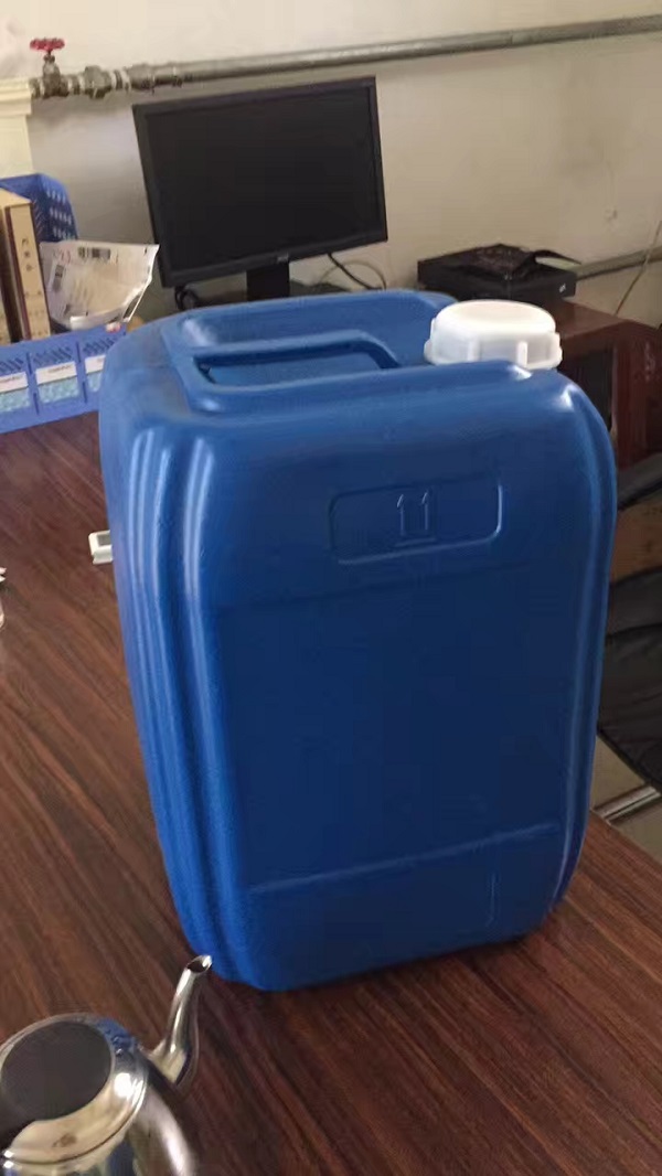 新鄉(xiāng)外形流線美觀的25公斤塑料桶