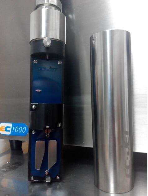 小字符噴碼機(jī)易碼EC1020 全自動(dòng)噴碼機(jī) 流水線噴碼機(jī) 打碼機(jī) 印碼機(jī)