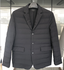 女羽絨服|南京功能性羽絨服加盟|瑞恩博泰RE&PRATO