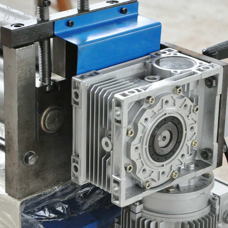 馬鞍山力長供應(yīng)卷板機廠家，安徽卷板機廠家，卷板機公司W(wǎng)11-2*2500 三星卷板機廠家直銷 電動偏三星卷板機廠家直銷