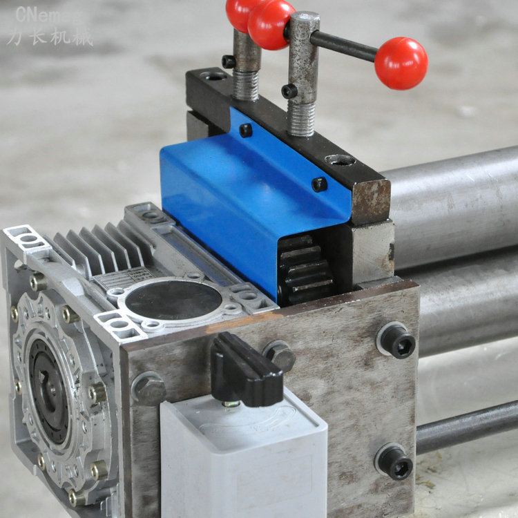 馬鞍山力長供應(yīng)卷板機廠家，安徽卷板機廠家，卷板機公司W(wǎng)11-2*2500 三星卷板機廠家直銷 電動偏三星卷板機廠家直銷