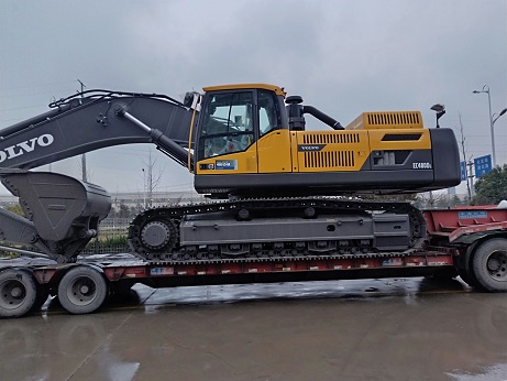 山東沃爾沃EC480D大型挖掘機