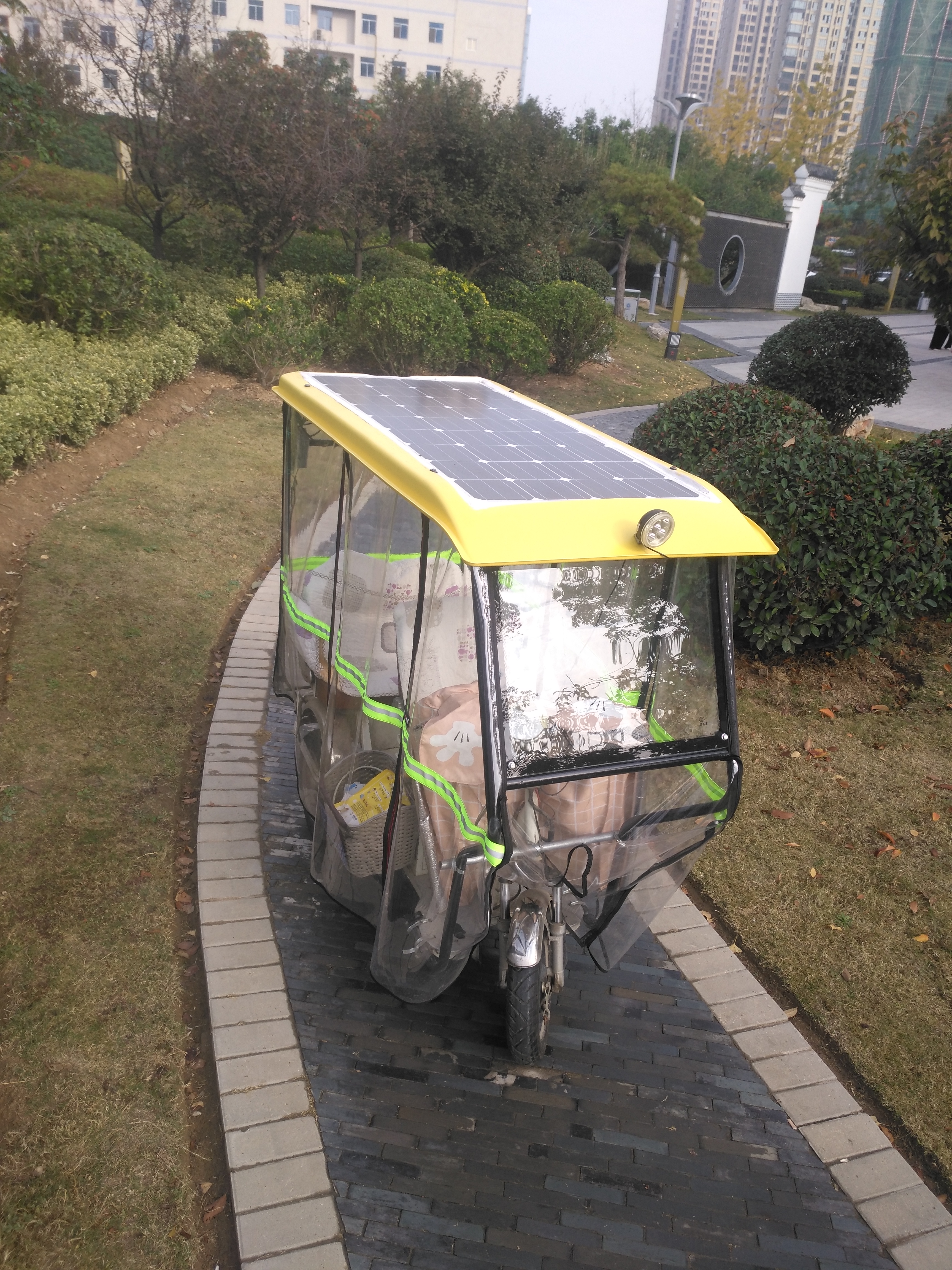 太陽能電動(dòng)車蓬 太陽能電動(dòng)車篷