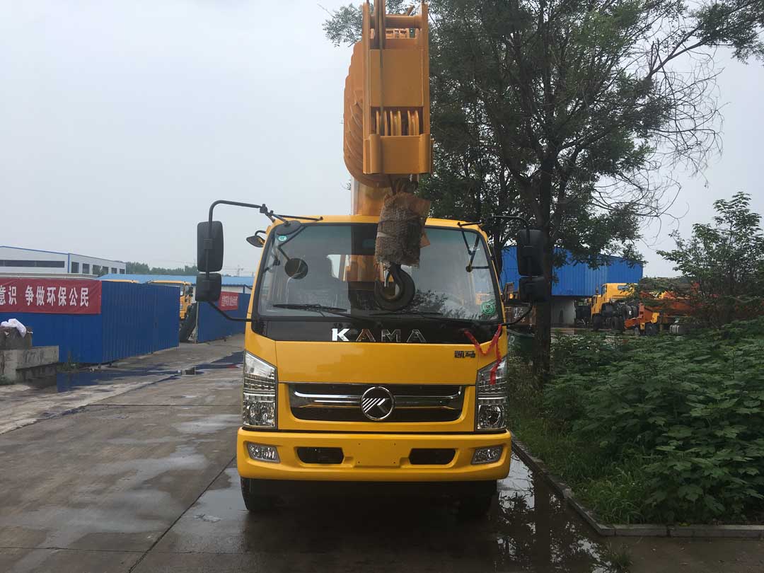 凱馬新款吊車  河北汽車吊價(jià)格 邢臺(tái)吊車 唐山小吊車 衡水起重機(jī)  有意者來(lái)電咨詢