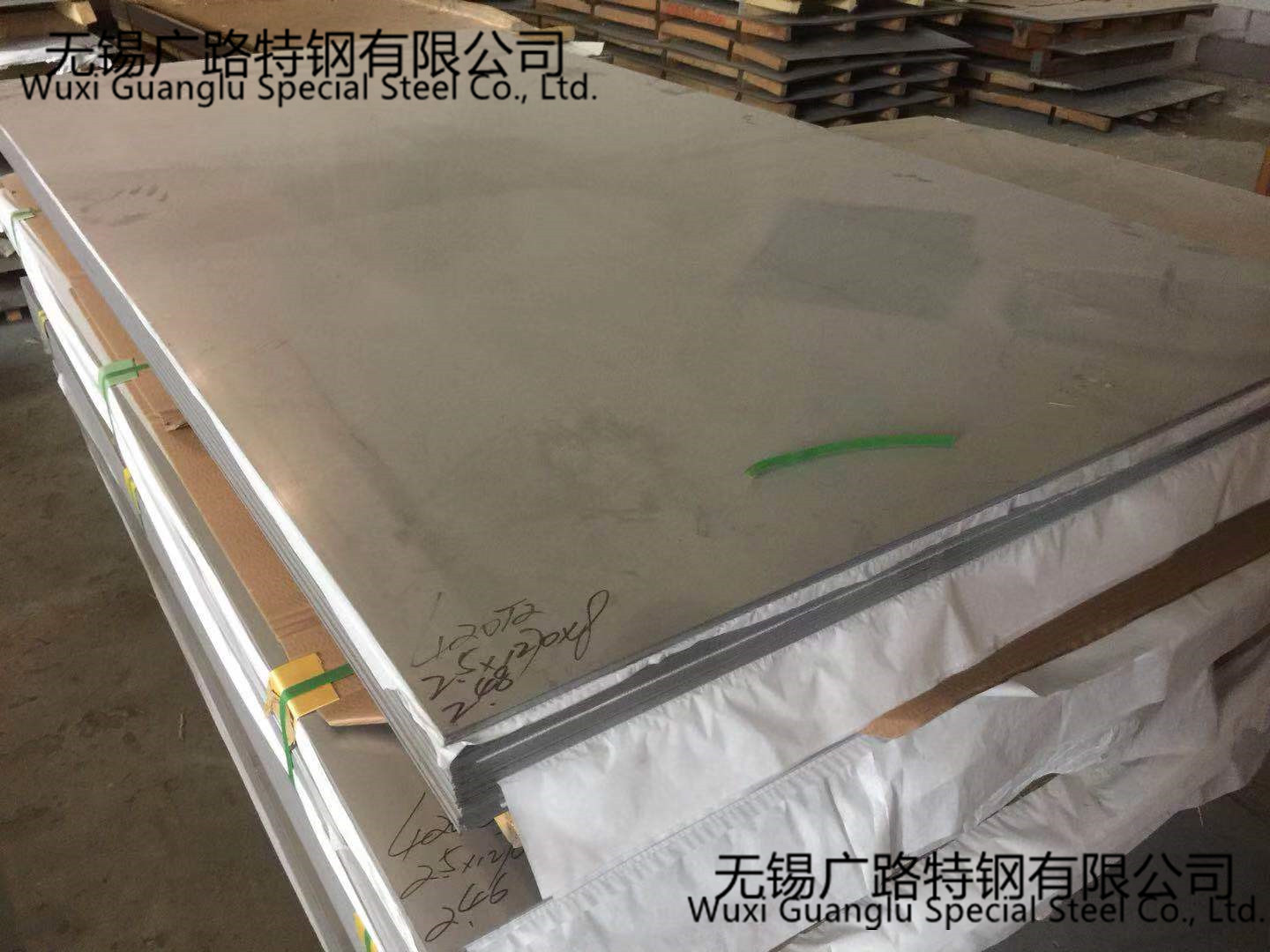 現(xiàn)貨供應(yīng)420J2冷軋不銹鋼板規(guī)格 1.0 1.2 1.5 2.0 2.5 3.0