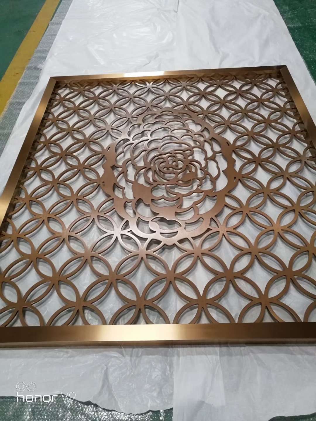 不銹鋼屏風(fēng)定做廠家 玫瑰金屏風(fēng)廠家報(bào)價(jià)