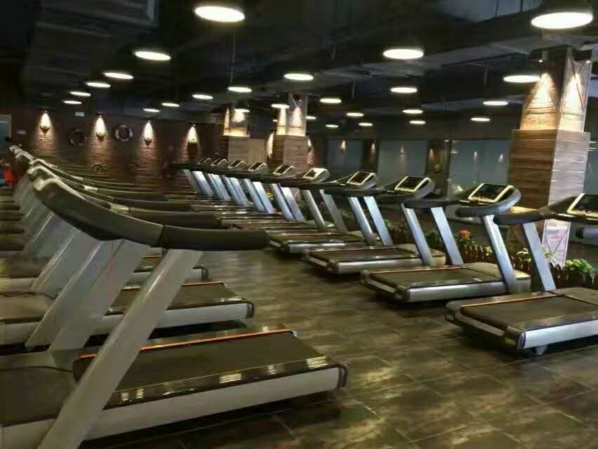 廠家直銷室內(nèi)商用健身器材跑步機(jī)