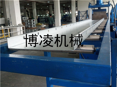 高精度型鋼自動成型生產(chǎn)線設(shè)備