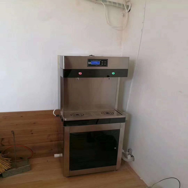 黃岡學(xué)校園不銹鋼飲水設(shè)備廠家直銷 黃岡幼兒園冷熱溫飲水機(jī)廠 黃岡學(xué)校園智能飲水機(jī)價(jià)格 黃岡工廠車間商用飲水機(jī)廠