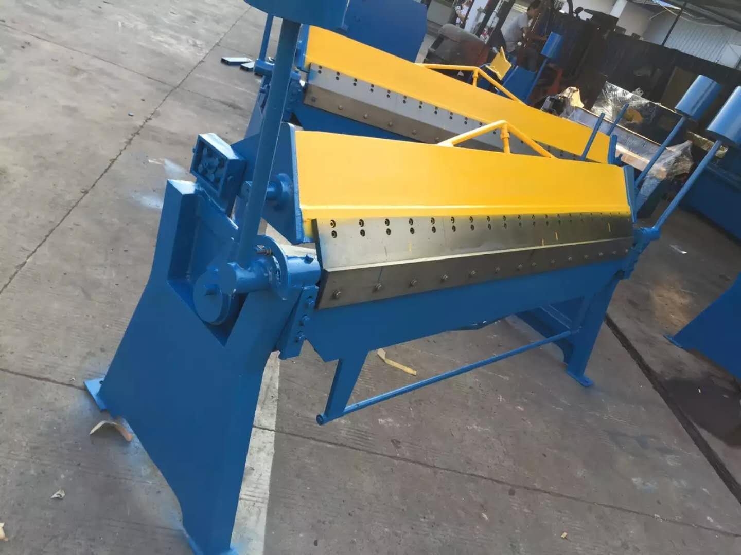 小型折邊機(jī)  手動(dòng)腳踩折邊機(jī) TDF-1.5*1300共板折邊