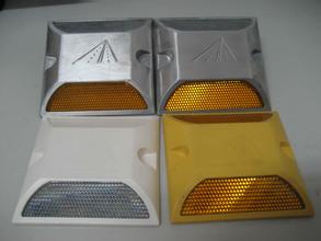 廣州廠家直銷 鑄鋁道釘 減速道釘 突起路標(biāo) 太陽能道釘