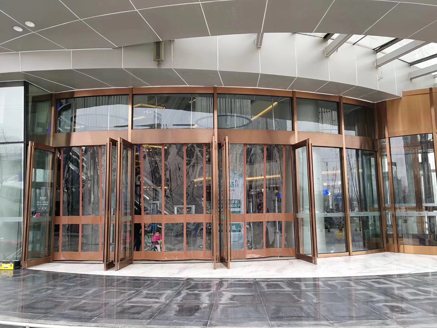 磁性自吸軟門簾圖片 磁吸軟門簾價格表 專業(yè)生產磁吸軟門簾廠家