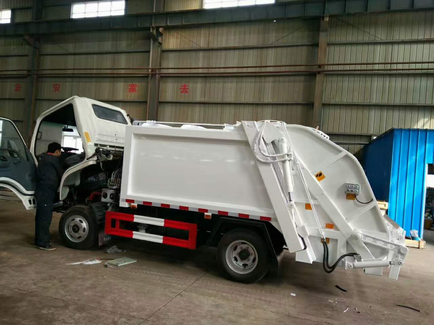 壓縮垃圾車4方現(xiàn)車20方壓縮4-20方垃圾車新車