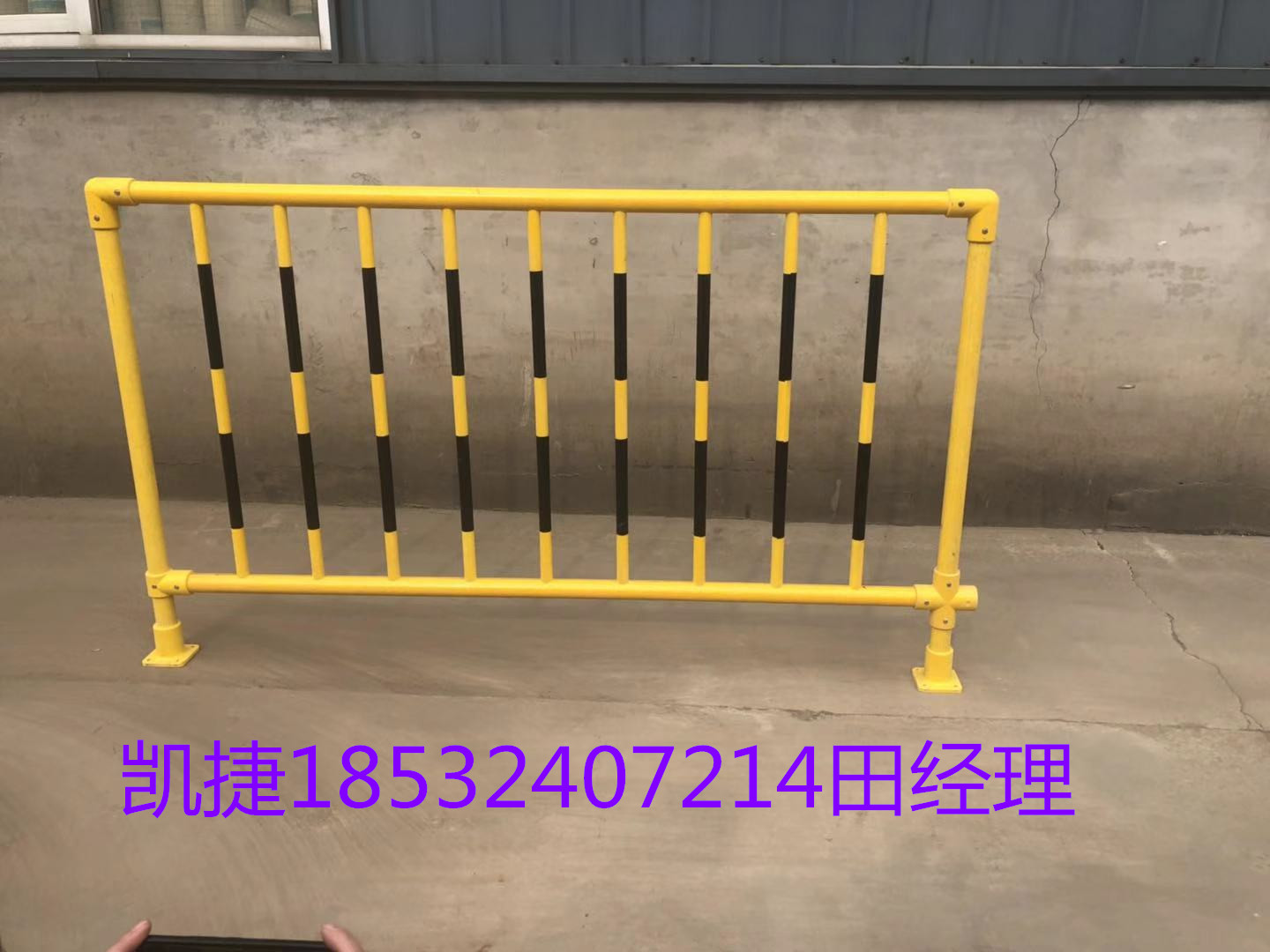 玻璃鋼護欄廠家 玻璃鋼圍欄制作工藝 市政玻璃鋼護欄