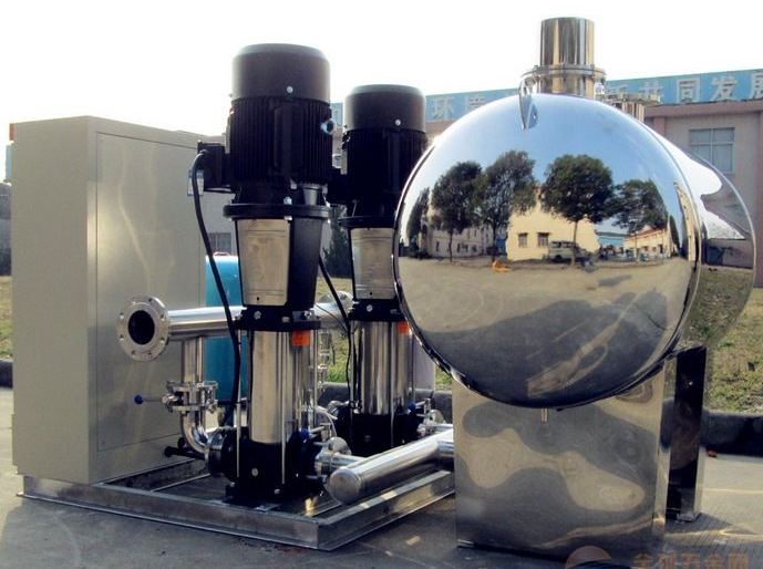 供應(yīng)QDLF輕型立式多級(jí)離心泵 不銹鋼立式多級(jí)離心泵 多級(jí)管道增壓泵