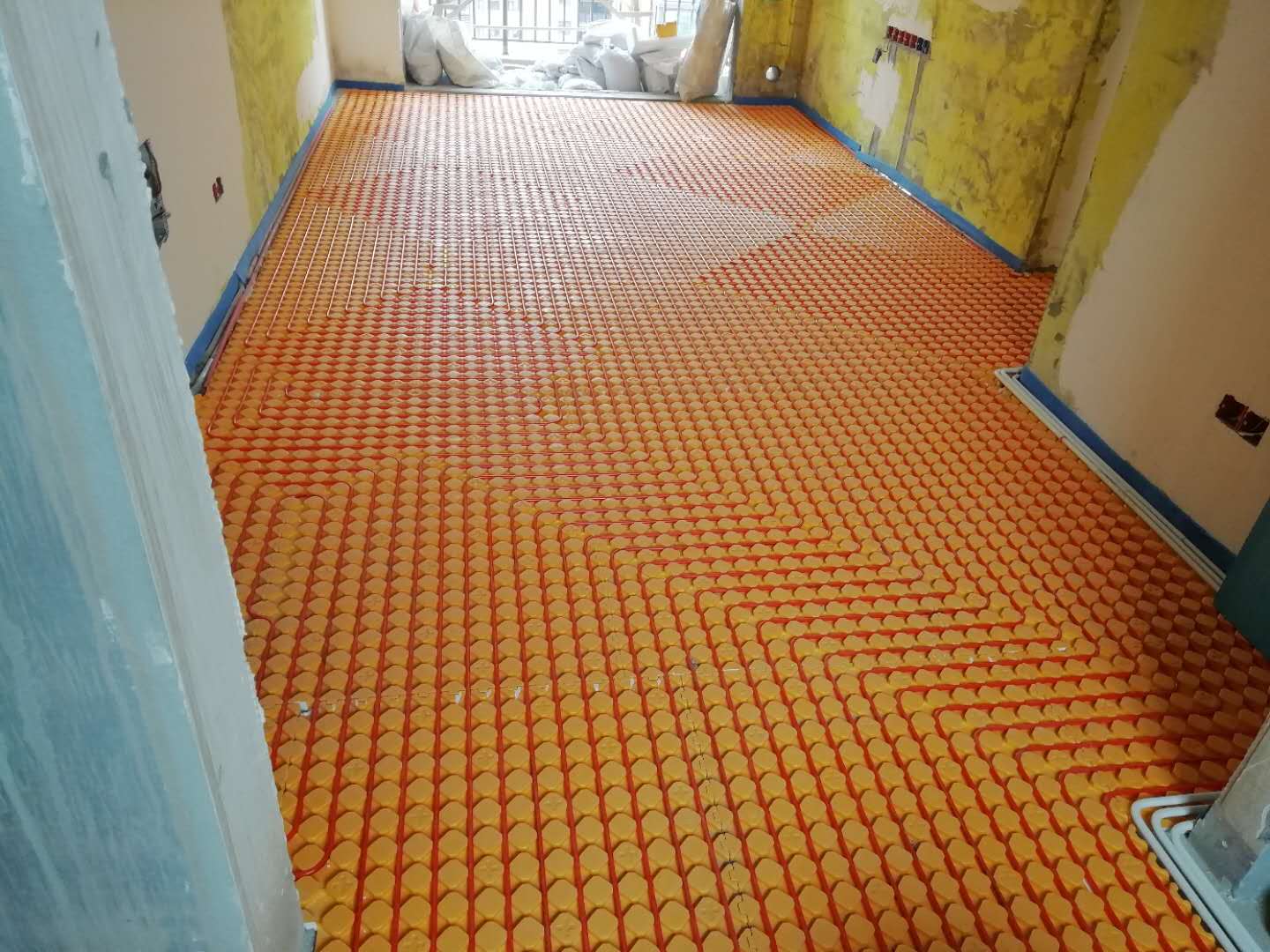 無(wú)錫弘騰毛細(xì)管地?zé)o錫弘騰毛細(xì)管地暖省錢(qián)效果好暖省錢(qián)效果好