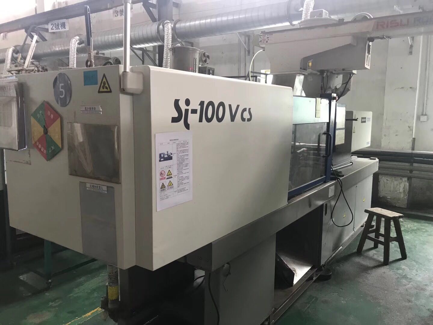 原裝東洋全電動100噸注塑機2015年，機臺少用，機況如新，二手價格出售