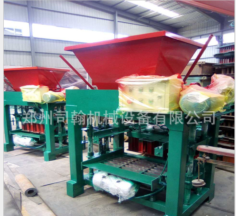 小型移動(dòng)砌塊空心磚機(jī)廠家