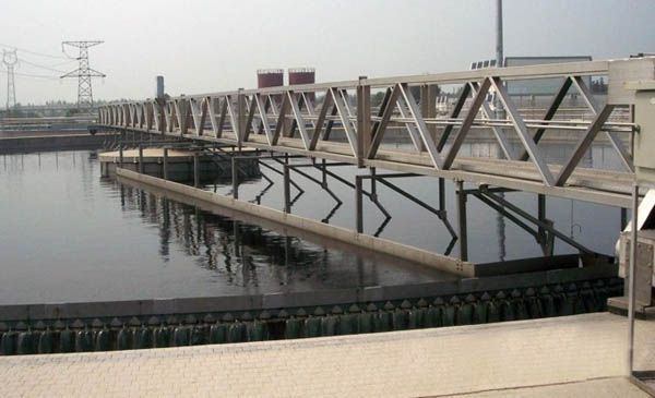 山東桑德 周邊傳動刮吸泥機(jī)設(shè)備 廠家*