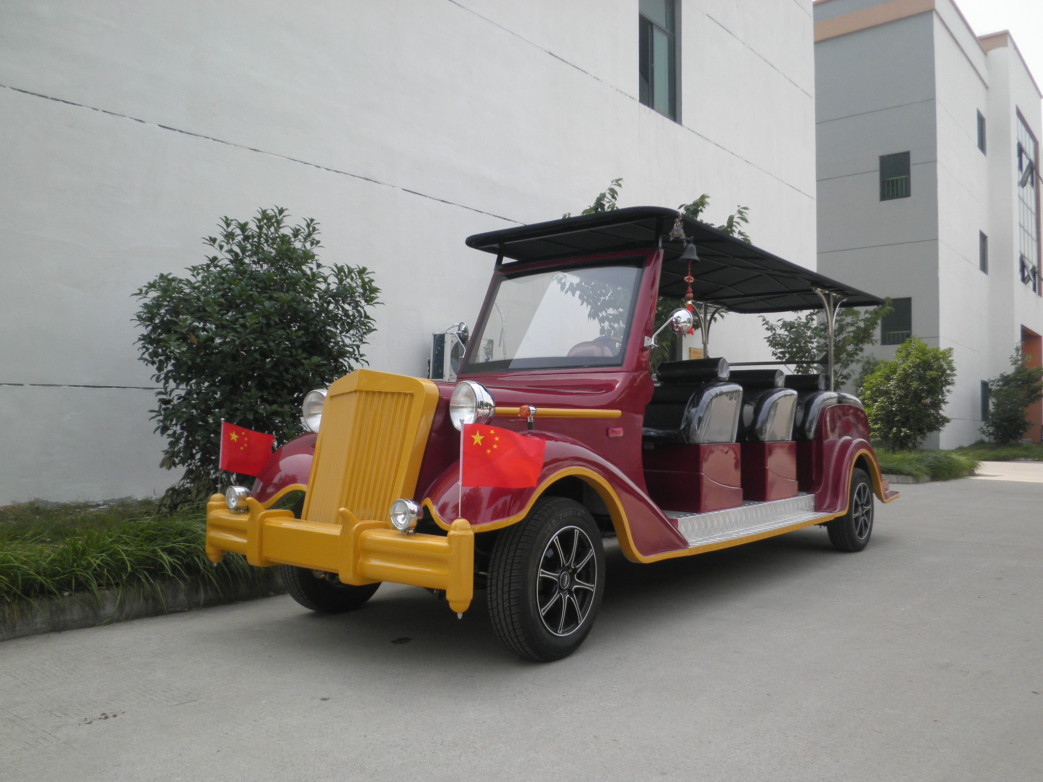 西安電動(dòng)老爺車，西安電瓶老爺車價(jià)格，西安看房車廠家，陜西電動(dòng)觀光車品牌