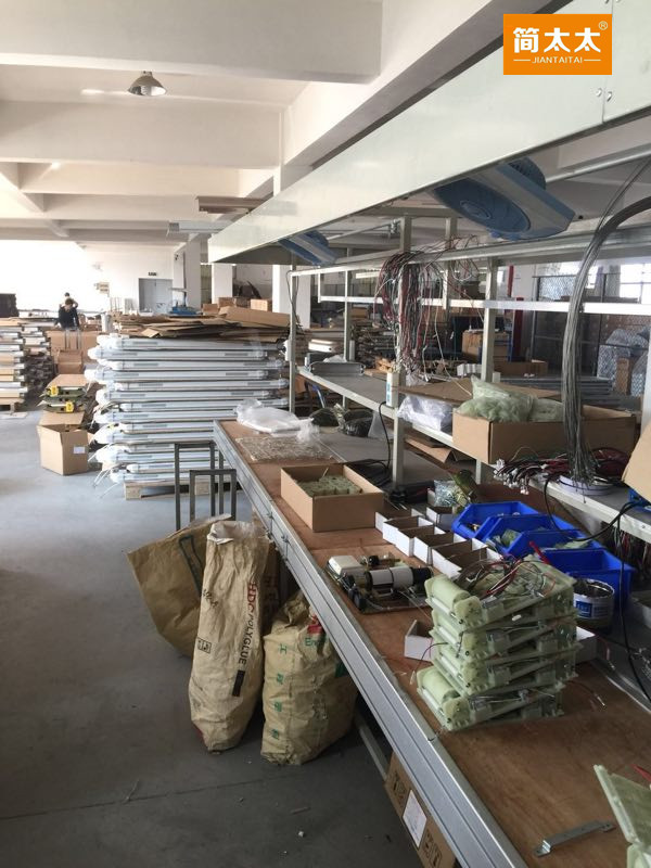 簡(jiǎn)太太智能晾衣機(jī)，提供更優(yōu)質(zhì)的產(chǎn)品與服務(wù)