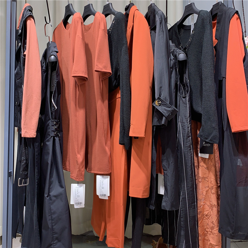 杭州*專柜撤柜女裝品牌【E 15】庫存尾貨走份批發(fā)