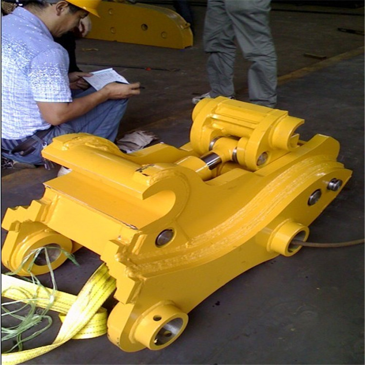 快換接頭 挖掘機(jī)液壓快換 工程機(jī)械配件 山東現(xiàn)貨銷售