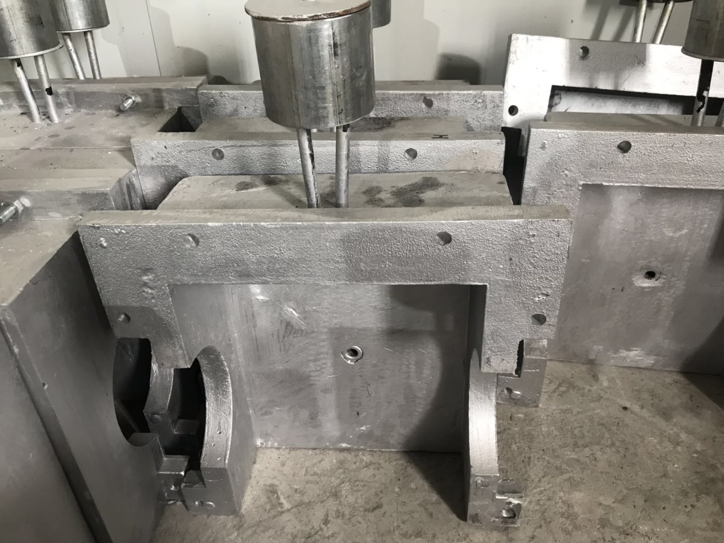 鹽城廠家直銷非標(biāo)鑄鋁加熱板