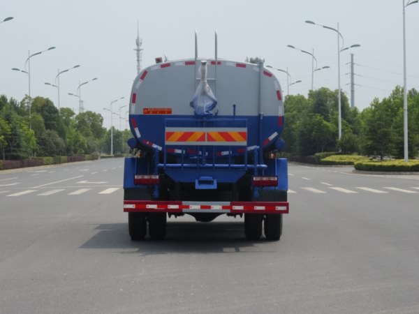 12方東風(fēng)灑水車145玉柴160馬力灑水車廠家現(xiàn)貨