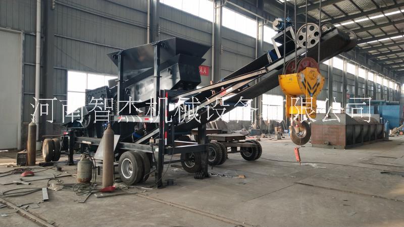 廣東移動破碎站制造商_廣東時產(chǎn)50噸100型液壓開箱制砂機移動破碎站_[河南智杰機械設備有限公司]