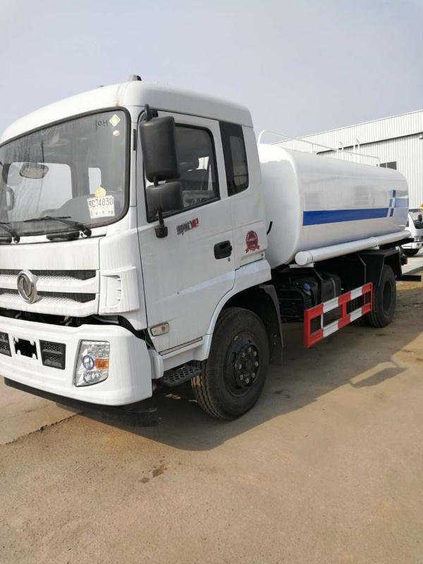 灑水車 灑水車批發(fā) 灑水車報價 灑水車供應商 灑水車生產(chǎn)廠家 灑水車哪家好 灑水車直銷