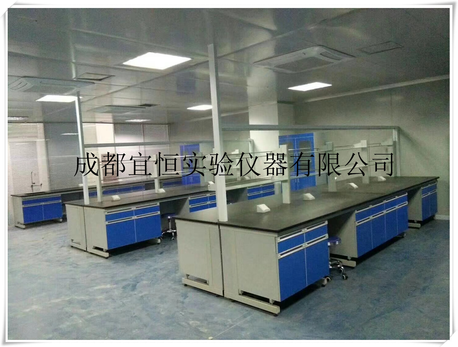 實(shí)驗(yàn)室家具邊臺(tái)，中央臺(tái)，通風(fēng)柜，實(shí)驗(yàn)室儀器