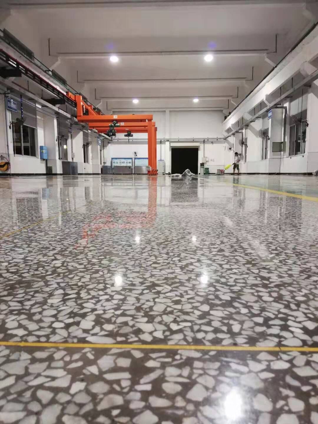 湖南水磨石地面石子水磨石地面拋光翻新打蠟維修專業(yè)做水磨石地面