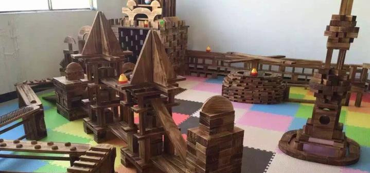 幼兒園戶外大型木制玩具攀爬架組合 木質(zhì)攀爬網(wǎng)架蕩橋鉆洞攀爬墻