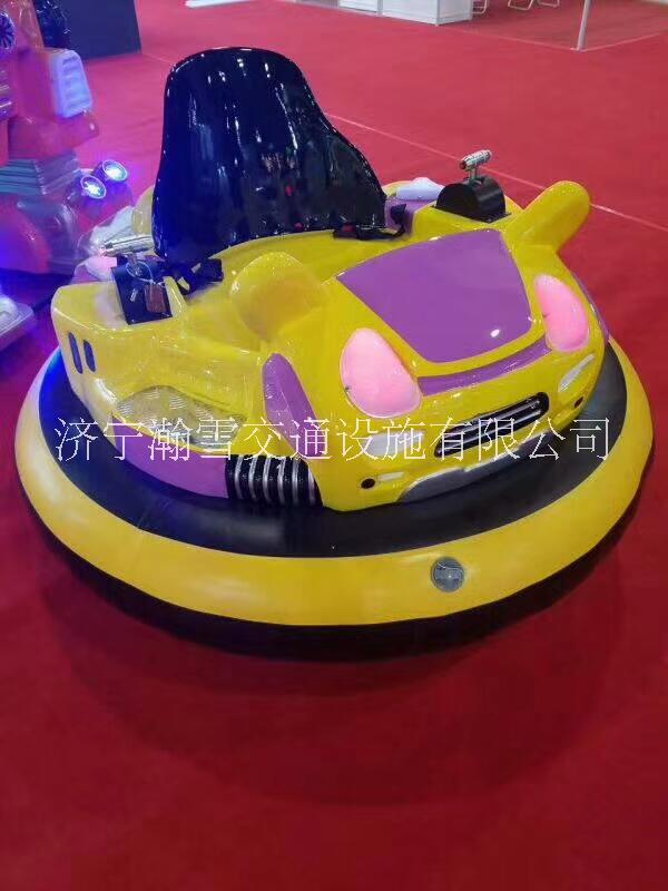 山東瀚雪國(guó)產(chǎn)雪地坦克車價(jià)格 廠家直銷雪地坦克報(bào)價(jià)