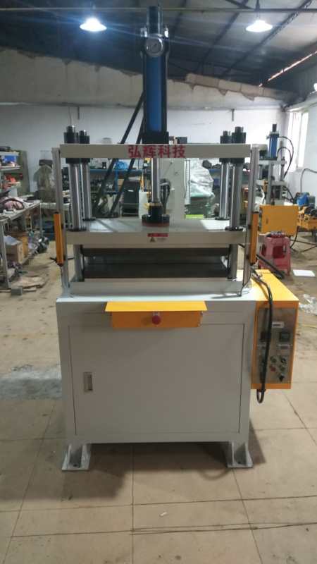 金華海綿熱壓成型機(jī)廠家，四柱液壓熱壓機(jī)價(jià)格，金華熱壓成型油壓機(jī)報(bào)價(jià)，快速熱壓機(jī)型號(hào)