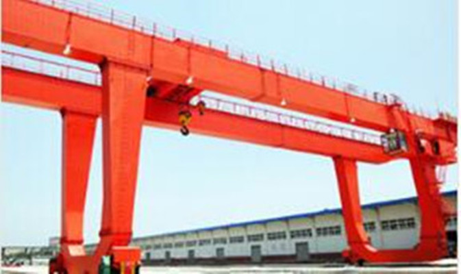 書強(qiáng)起重機(jī)廠家直銷，河北門式起重機(jī)，各種型號(hào)門式起重機(jī)