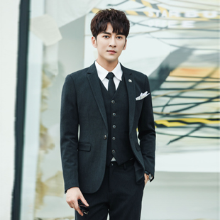 休閑西服批發(fā)廠家現(xiàn)貨供應(yīng)哪里拿貨