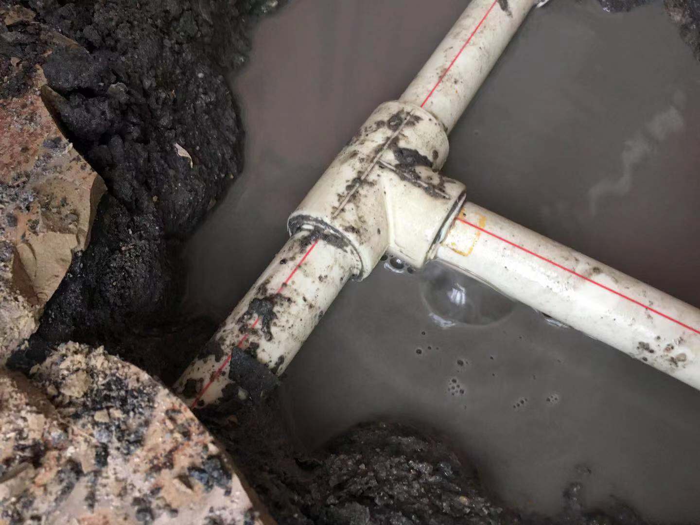 地下水管漏水檢測維修 如何找到暗水管漏水點 廣州自來水管漏水檢測維修