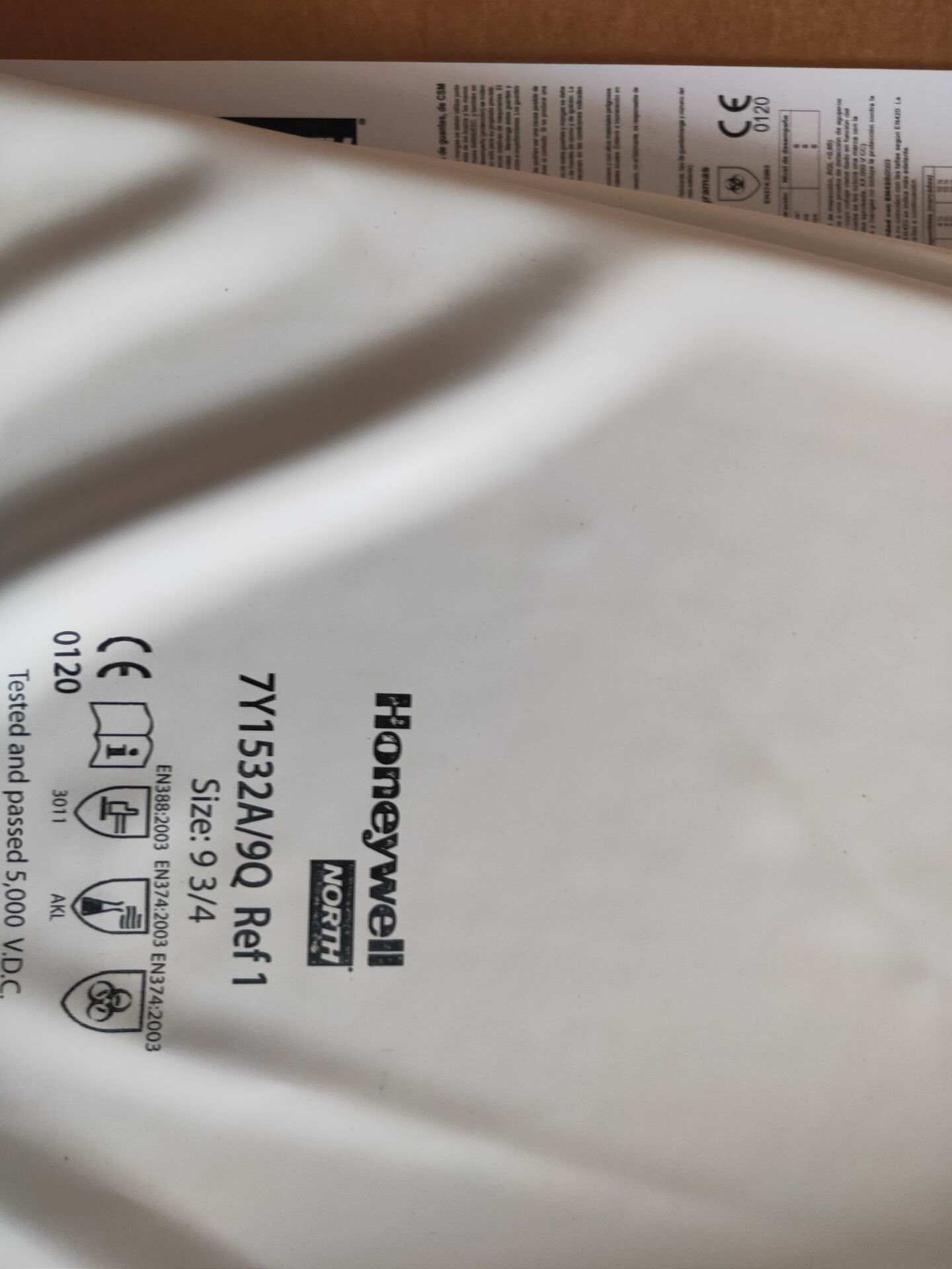 美國(guó)諾斯NORTH隔離器手套