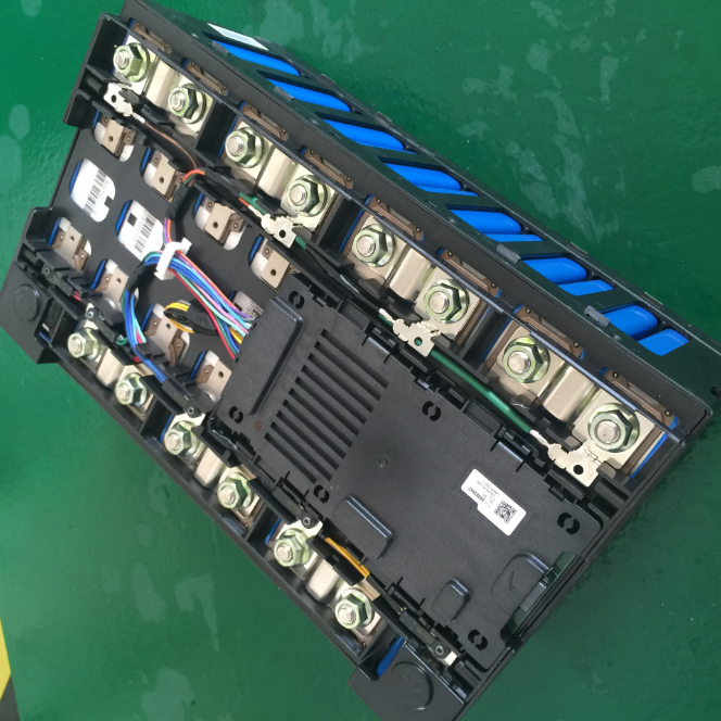 3.7V45AH電動(dòng)車(chē)動(dòng)力電池@深圳3.7V50AH疝氣燈逆變器鋰電池價(jià)格