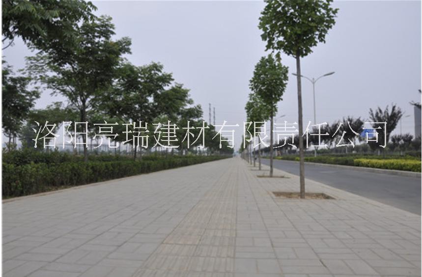 洛陽(yáng)透水磚廠家* 海綿城市透水磚