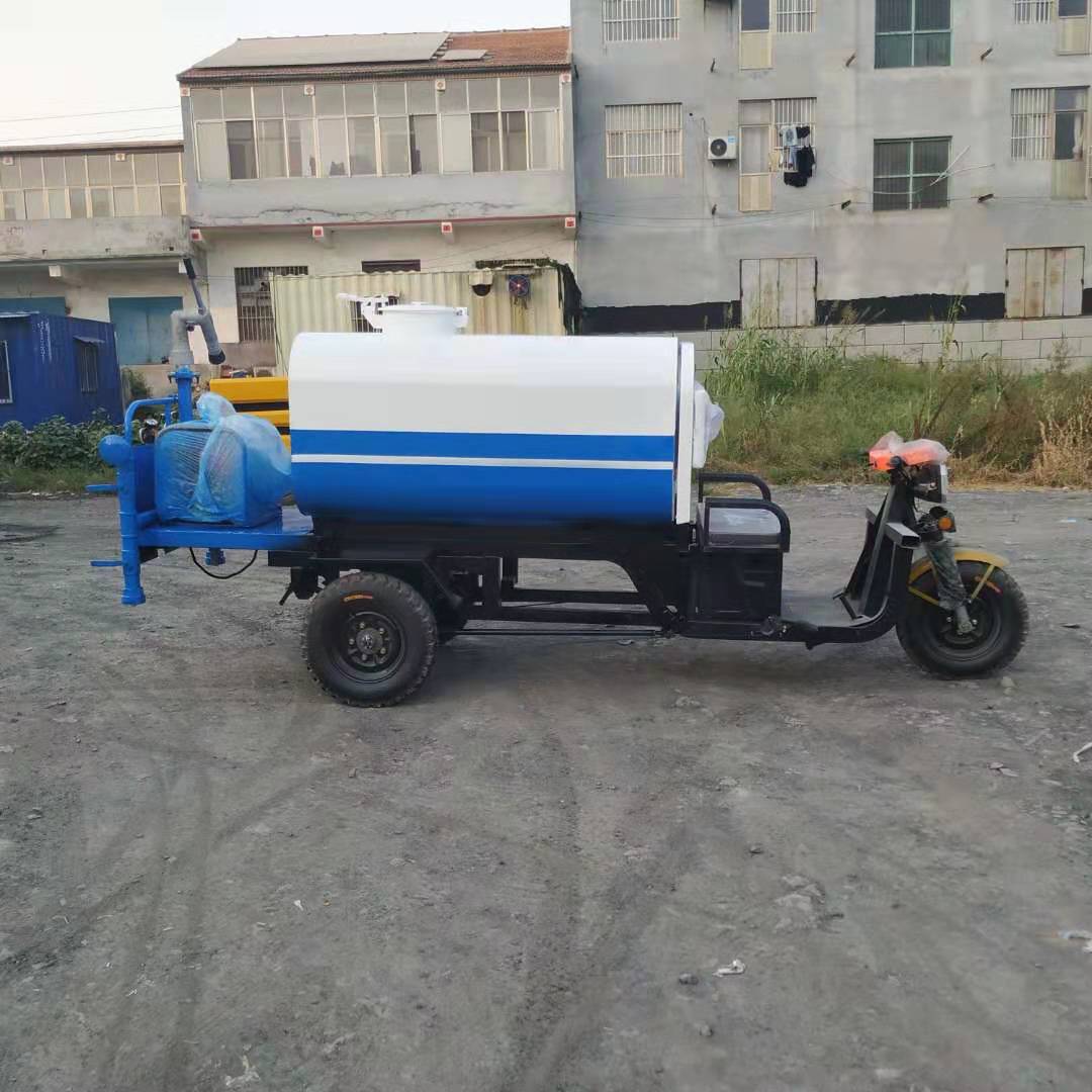電動三輪灑水車 工地小型抑塵噴灑車電動三輪灑水車報價  電動工程三輪灑水車