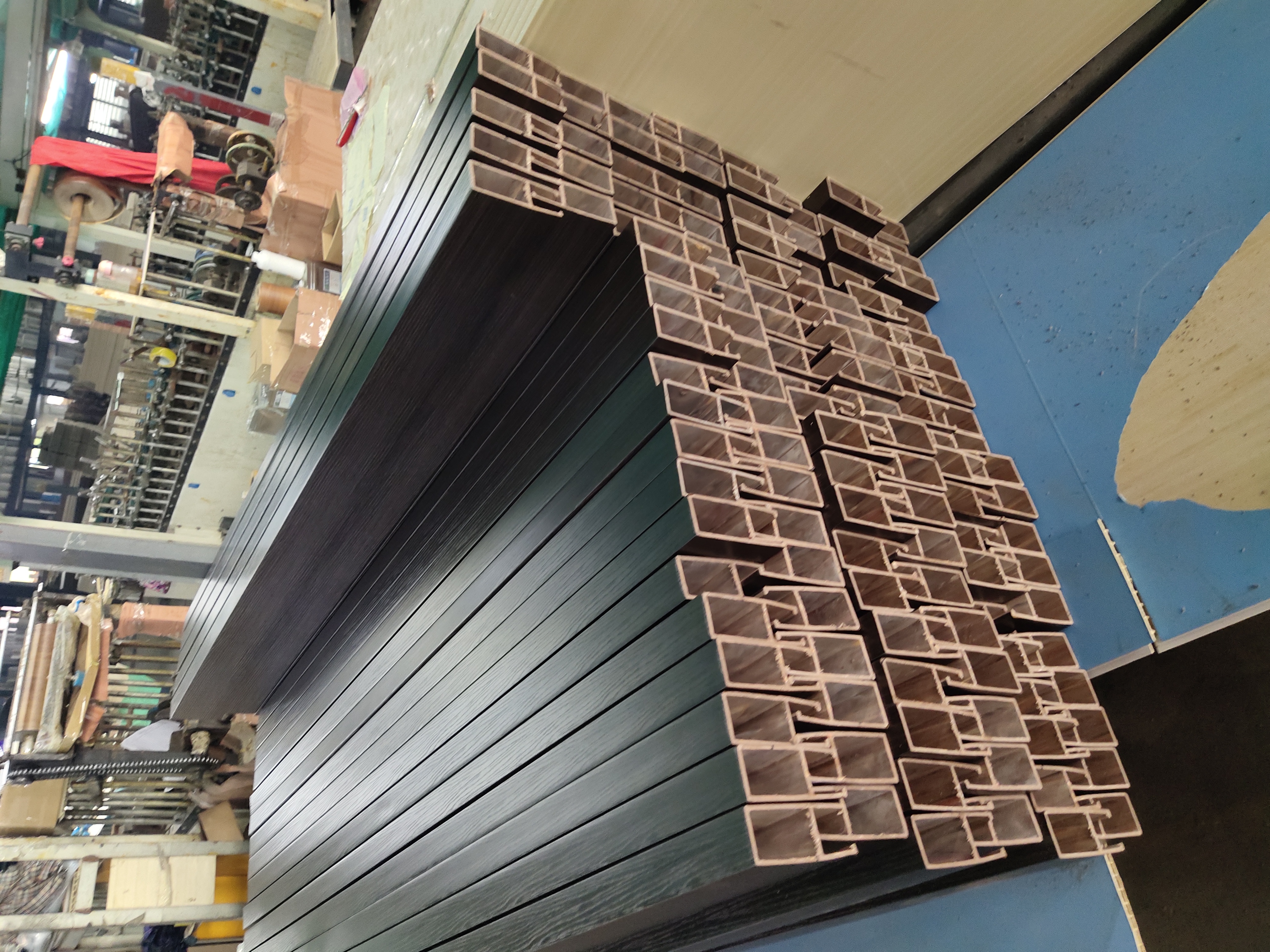 生態(tài)木天花生態(tài)木天花集成墻面長城板價格集成墻面長城板價格