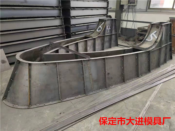 收費島模具_優(yōu)質(zhì)產(chǎn)品_精心打造_保定大進模具廠