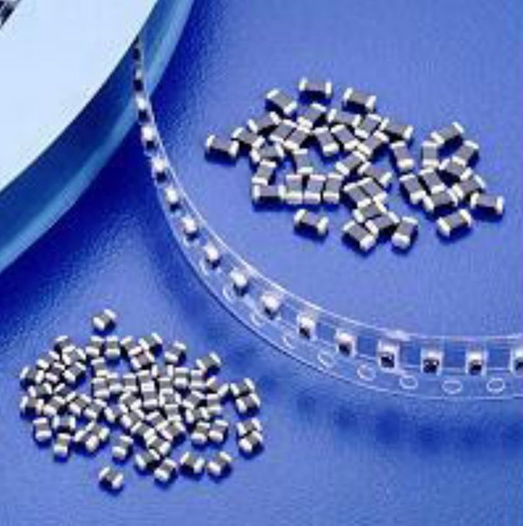 直銷(xiāo)電容CL21B105KOFNNNE SMD電容0805/1UF/16V/X7R 三星代理