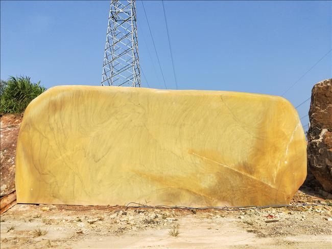 公園招牌石 刻字石 擺放黃蠟石 公園大型刻字石批發(fā)